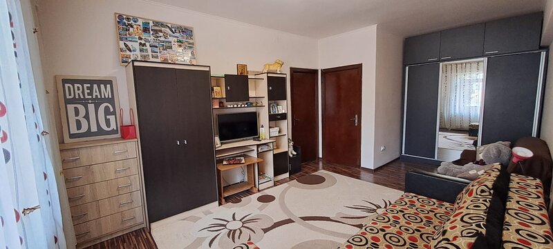 Stefan cel Mare, garsoniera cu centrala, boxa, bloc reabilitat, metrou