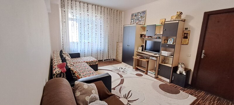 Stefan cel Mare, garsoniera cu centrala, boxa, bloc reabilitat, metrou